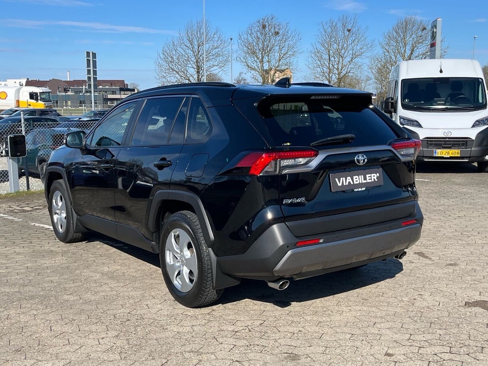 Toyota RAV4 2,0 T3 Comfort e-CVT 5d