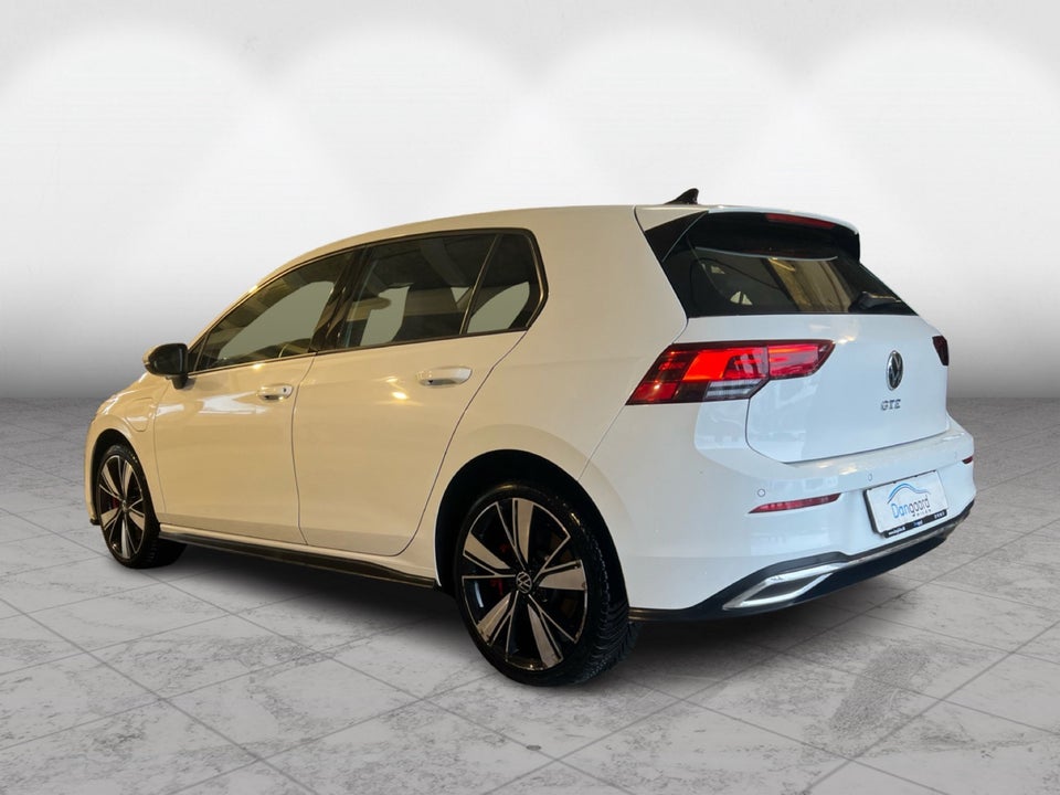 VW Golf VIII 1,4 GTE DSG 5d