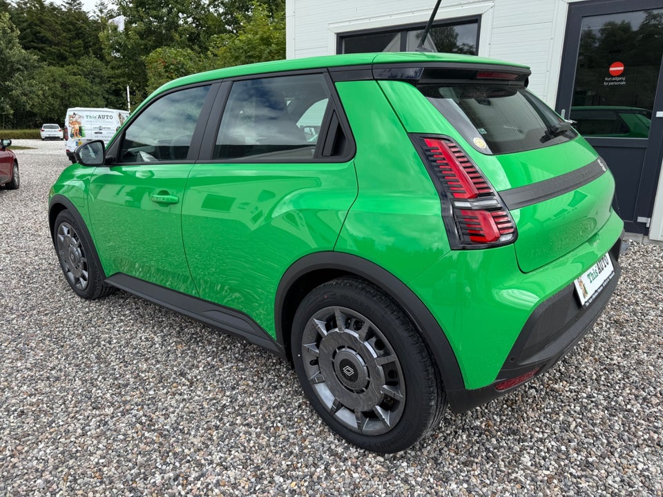 Renault 5 E-Tech 40 Evolution 5d