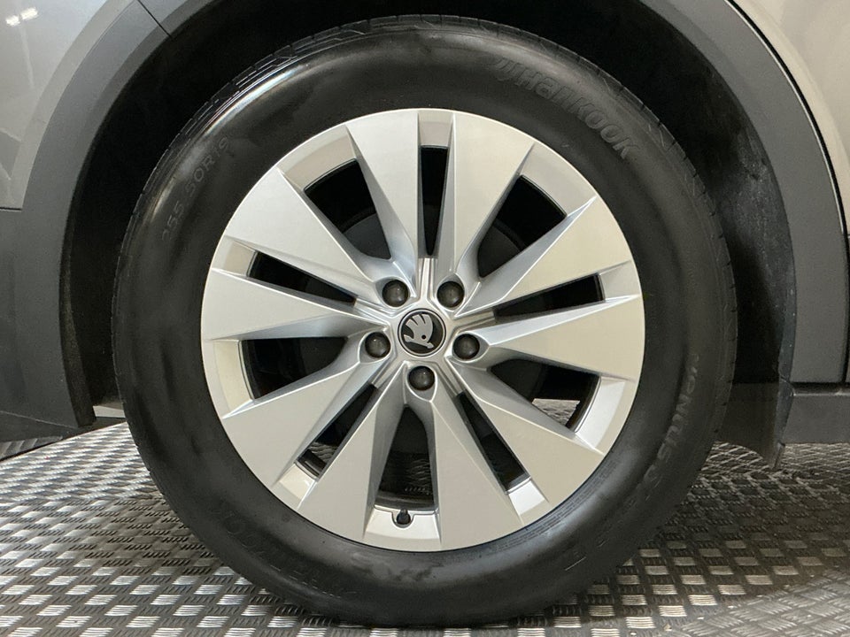 Skoda Elroq 85 iV Lodge 5d