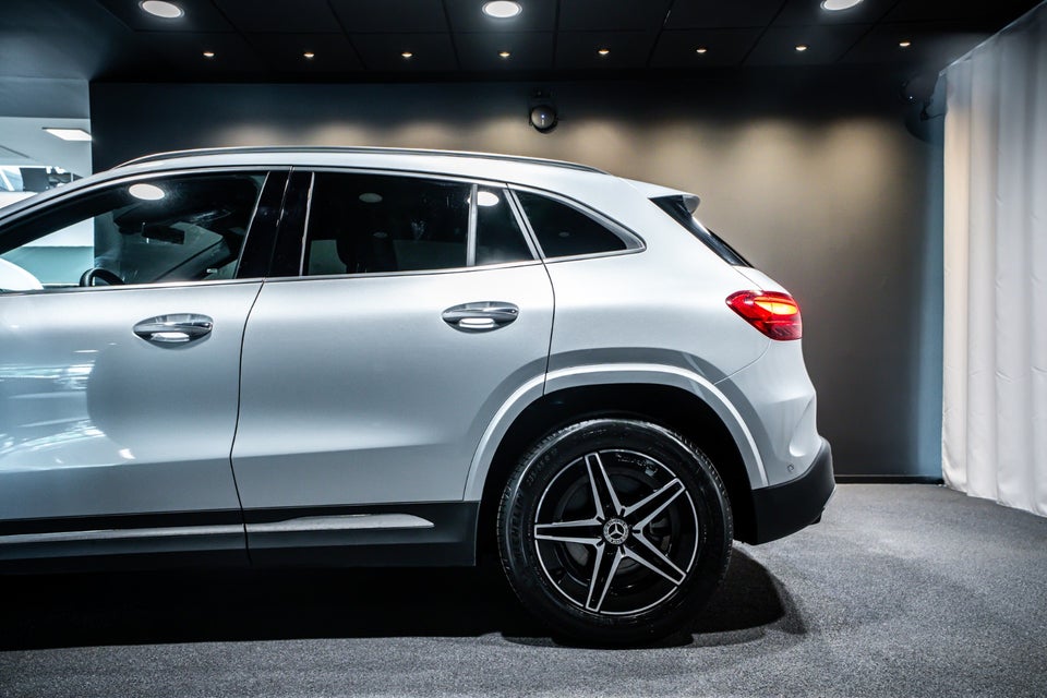 Mercedes EQA250+ AMG Premium 5d