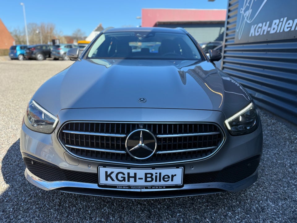 Mercedes E300 de 2,0 Avantgarde stc. aut. 4Matic 5d