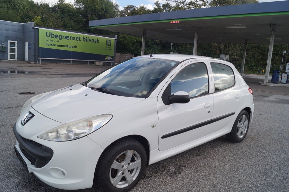 Peugeot 206+ 1,4 Comfort 5d