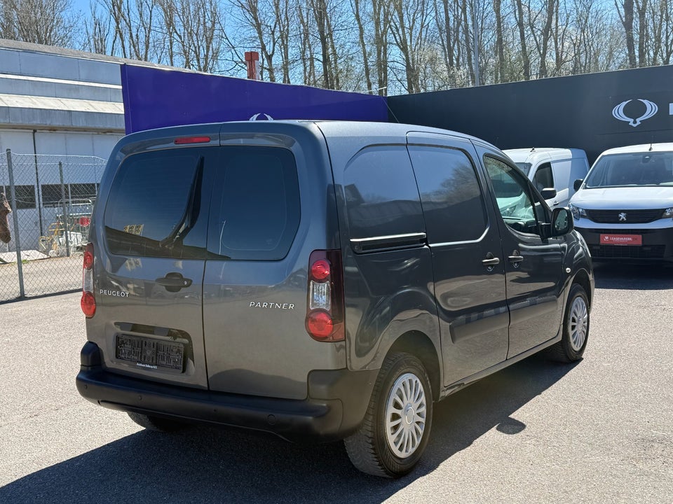 Peugeot Partner 1,6 BlueHDi 100 L1 Flex Van 5d