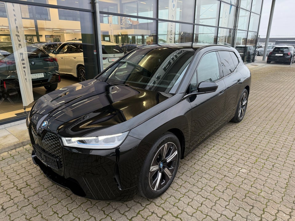 BMW iX xDrive40 Super Charged 5d