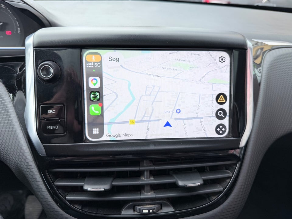 Peugeot 2008 1,6 BlueHDi 100 Allure Sky 5d