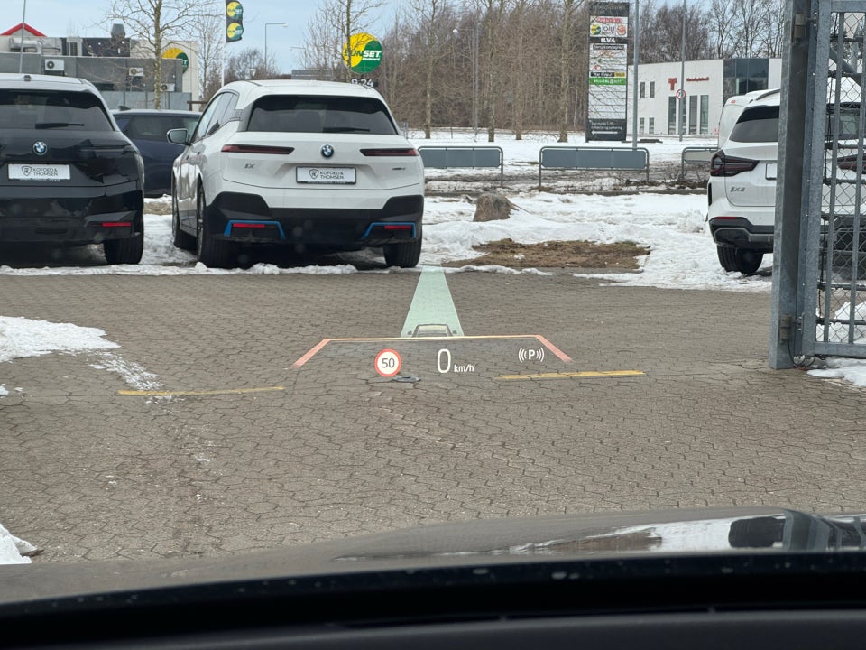 BMW iX xDrive40 Supercharged 5d