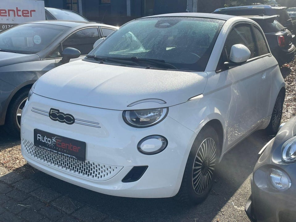 Fiat 500e 42 Icon Cabrio 2d