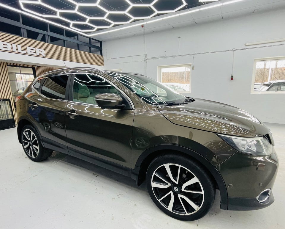 Nissan Qashqai 1,6 dCi 130 Tekna X-tr. 5d