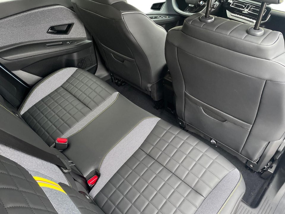 Renault 4 E-Tech 52 Iconic 5d