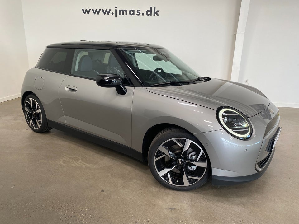 MINI Cooper SE Classic Trim M 3d