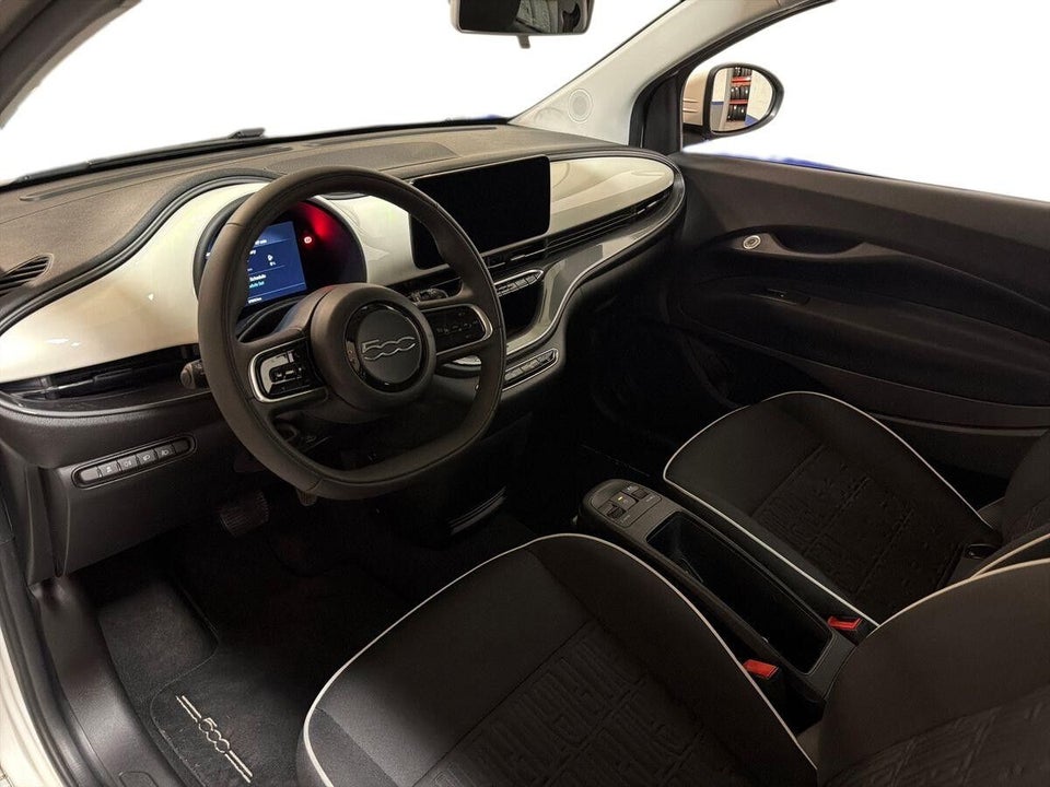 Fiat 500e 42 Icon 3d