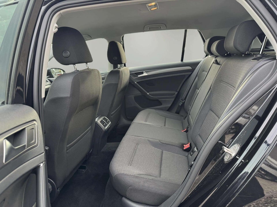 VW Golf VII 1,5 TSi 130 Comfortline 5d