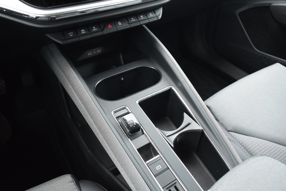 Skoda Enyaq 60 iV Loft 5d