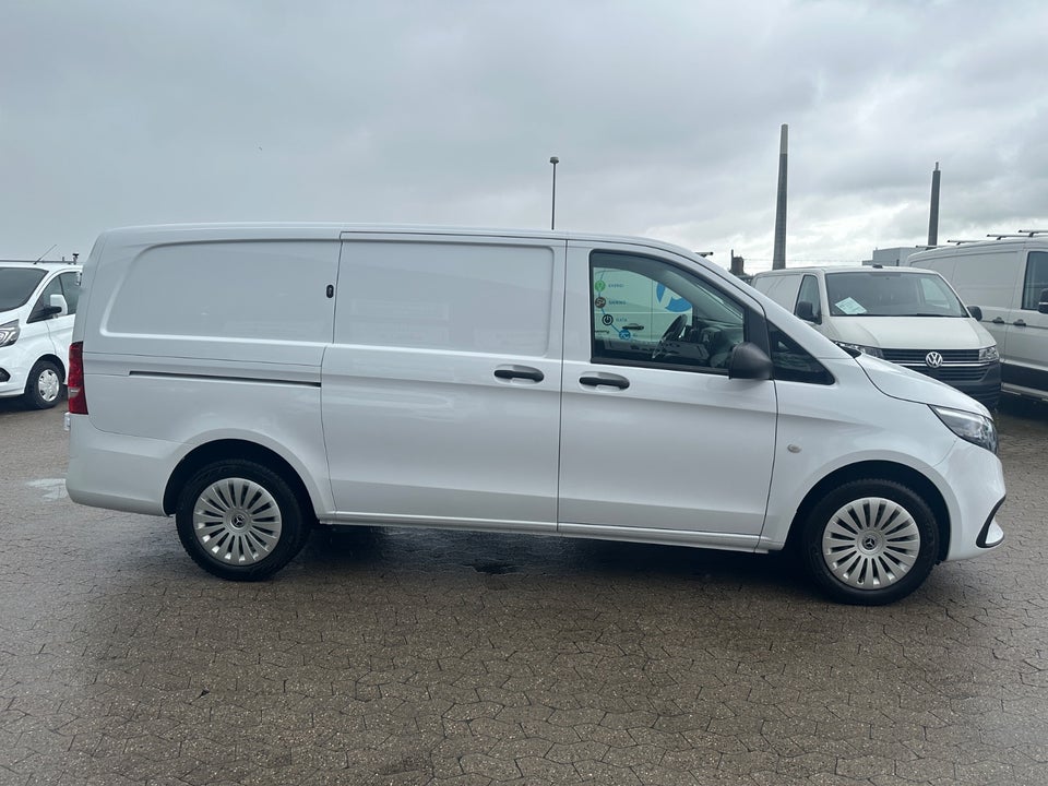 Mercedes Vito 114 2,0 CDi A2 Kassevogn SELECT aut. RWD