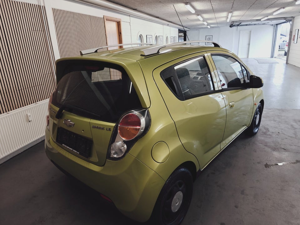 Chevrolet Spark 1,0 LS 5d