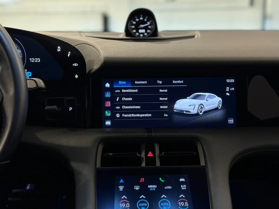 Porsche Taycan 4S Performance+ 4d