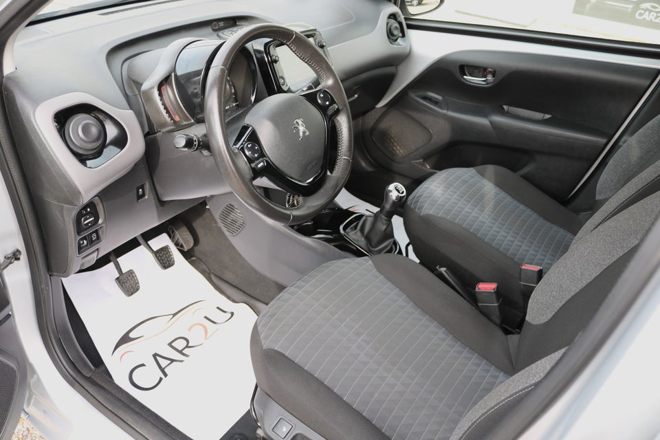 Peugeot 108 1,0 e-VTi 72 Infinity 5d