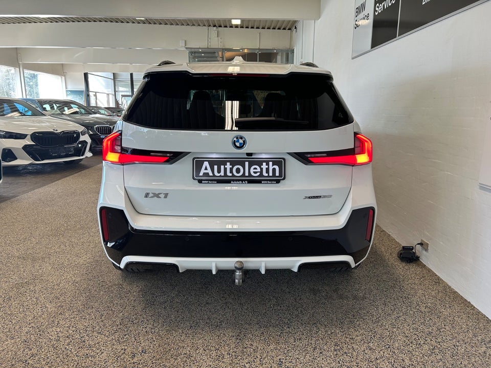 BMW iX1 xDrive30 Fully Charged M-Sport 5d