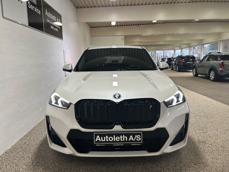 BMW iX1 xDrive30 Fully Charged M-Sport 5d