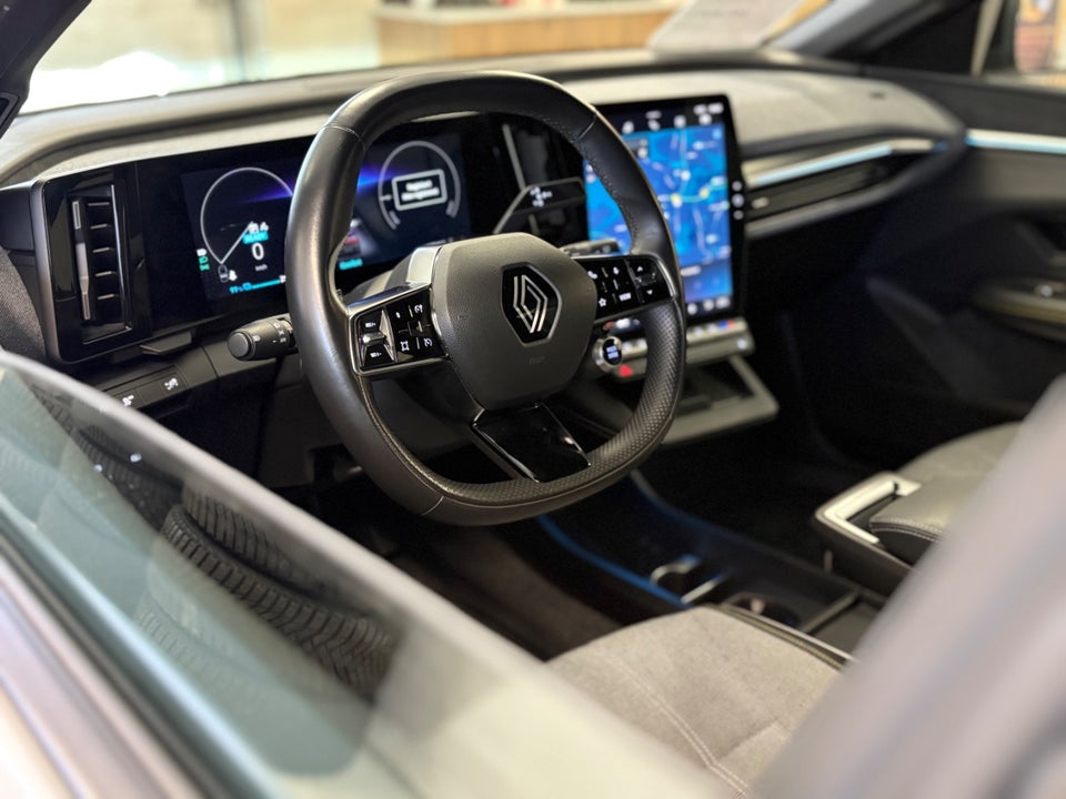 Renault Megane E-Tech 60 Techno 5d