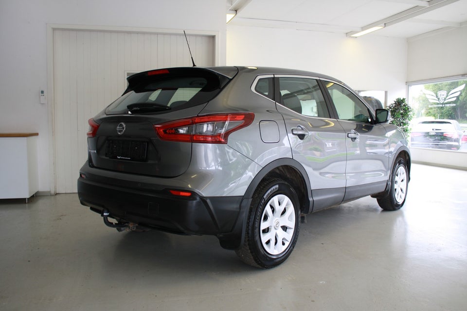 Nissan Qashqai 1,6 Dig-T 163 Visia 5d