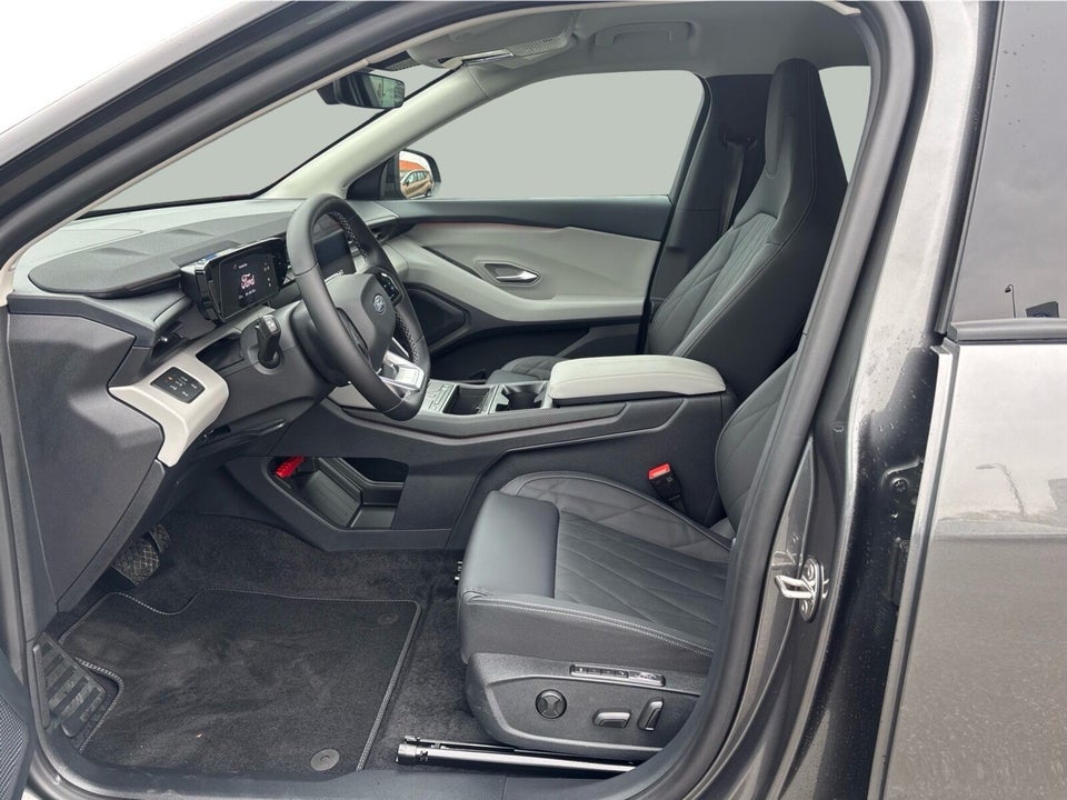 Ford Explorer 77 Premium Extended Range 5d