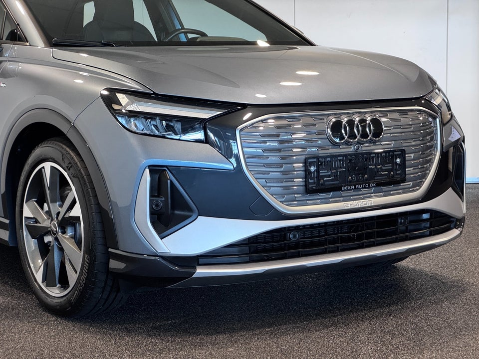 Audi Q4 e-tron 45 S-line quattro 5d