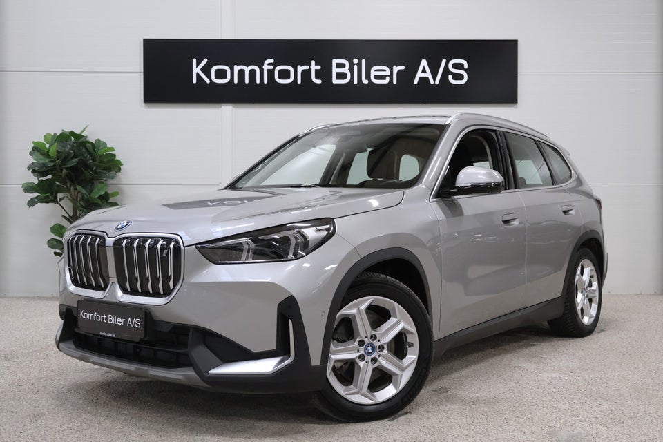BMW iX1 xDrive30 5d