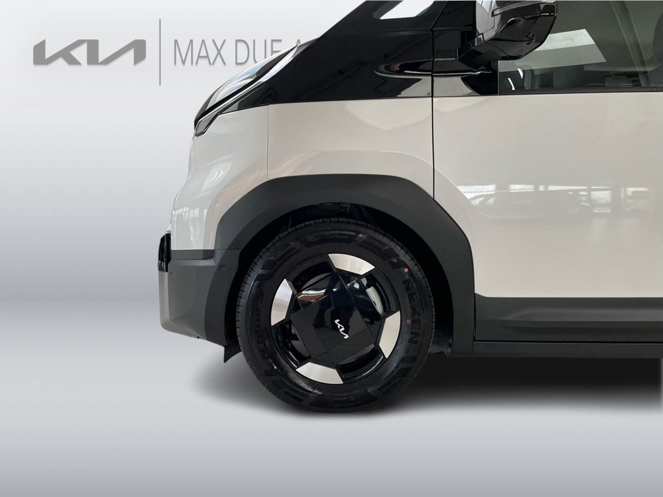 Kia PV5 71 Long Range Upgrade 5d