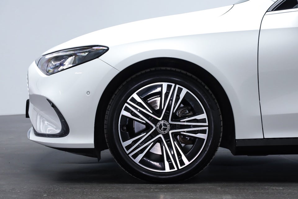 Mercedes CLA250+ EQ Progressive 4d