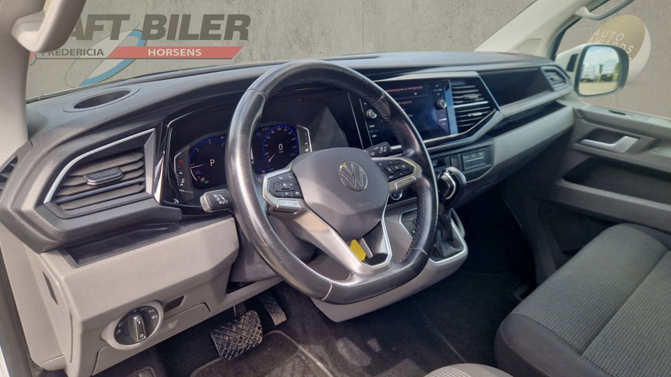 VW Transporter 2,0 TDi 150 Kassevogn DSG lang