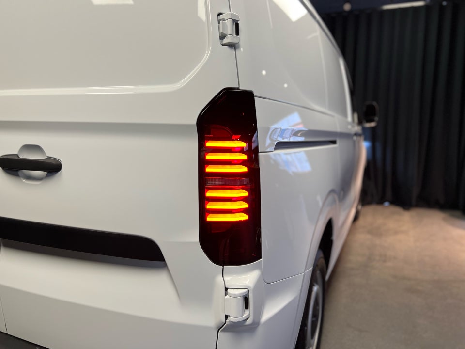 VW e-Transporter 64 Comfort Kassevogn SWB