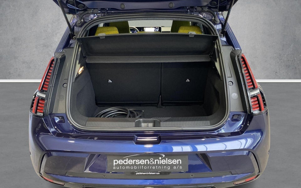 Renault 5 E-Tech 52 Iconic 5d