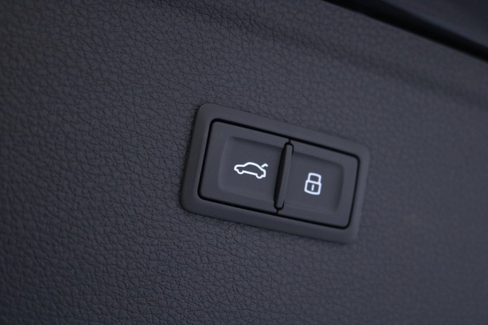 Audi Q5 55 TFSi e Sport Prestige Tour quattro S-tr. 5d