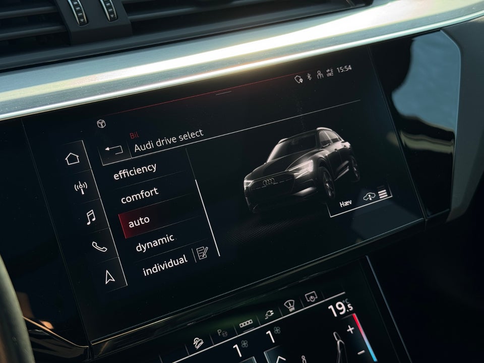 Audi e-tron 55 S-line quattro 5d