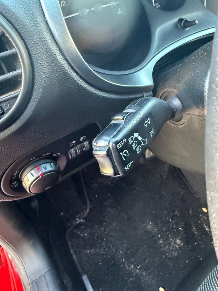 Seat Leon 1,6 Stylance 5d