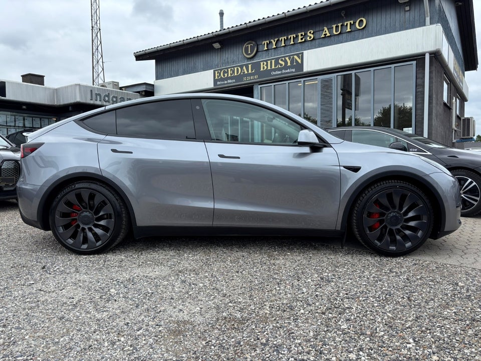 Tesla Model Y Performance AWD 5d