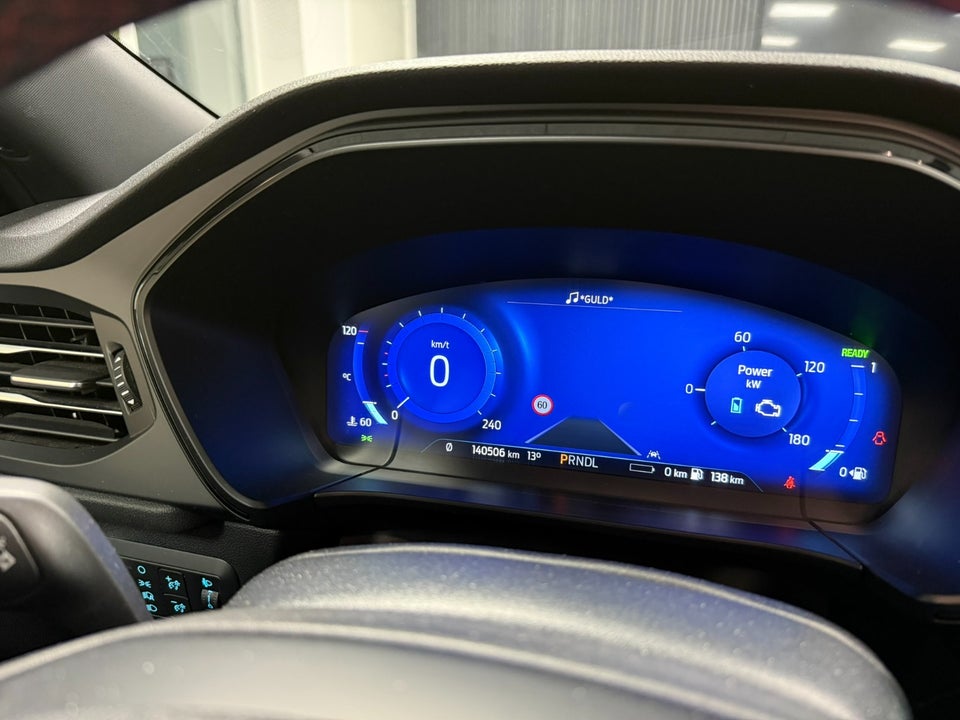 Ford Kuga 2,5 PHEV ST-Line X CVT 5d