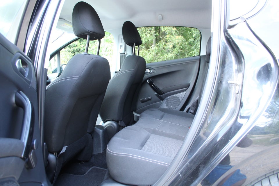 Peugeot 208 1,6 BlueHDi 100 Active 5d
