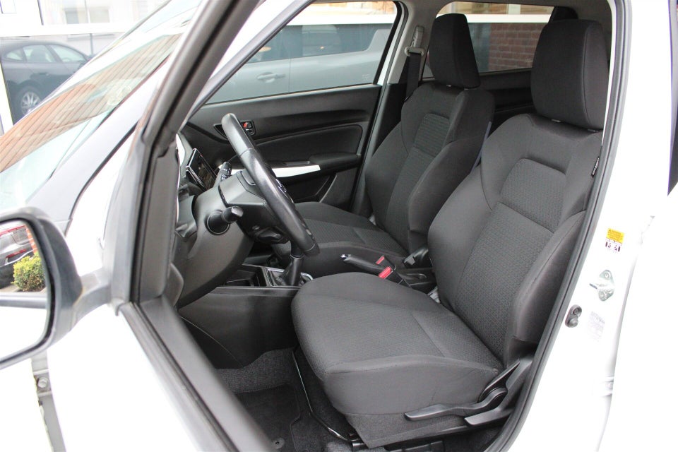 Suzuki Swift 1,2 mHybrid Exclusive 5d