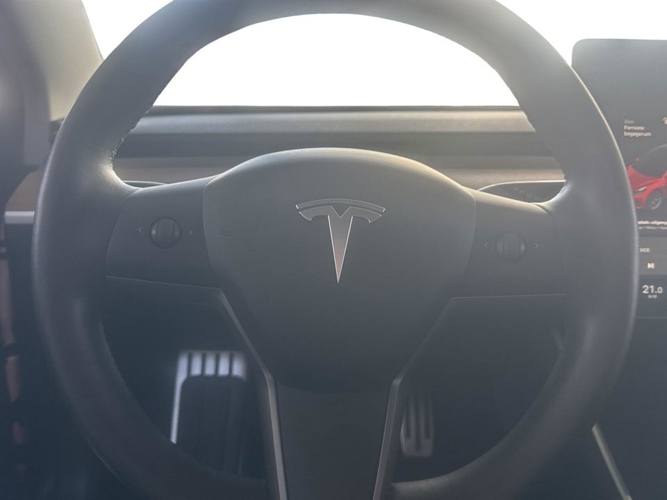 Tesla Model 3 Standard Range+ RWD 4d