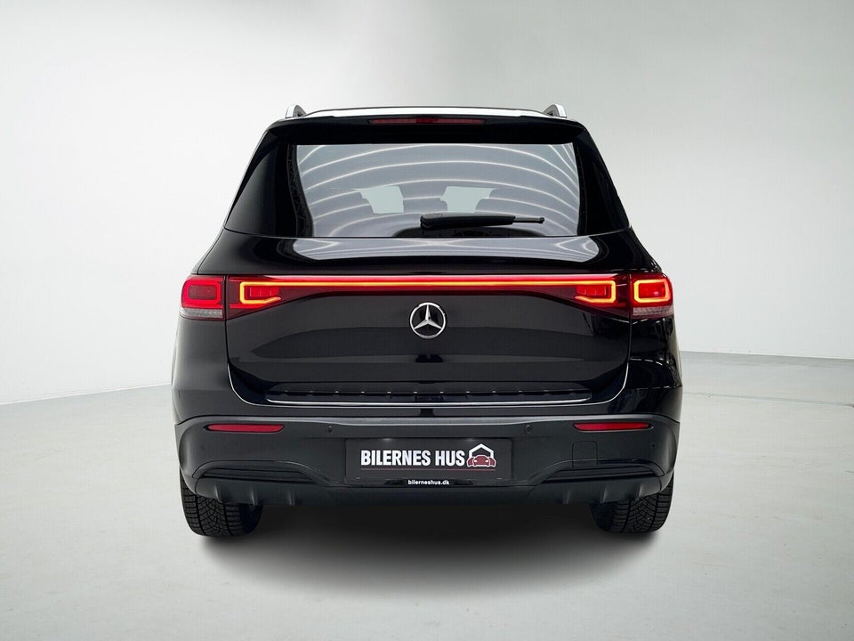 Mercedes EQB250 AMG Line 5d