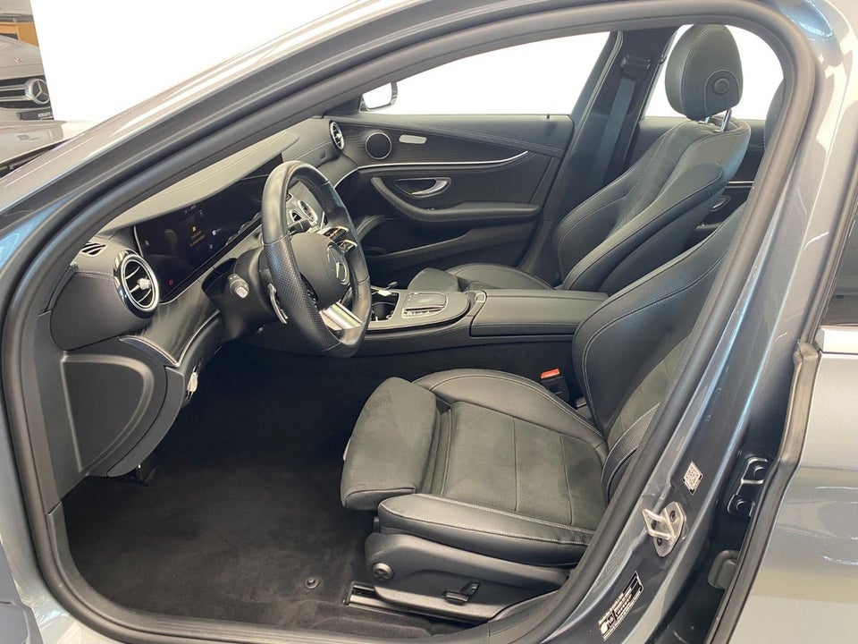 Mercedes E300 de 2,0 AMG Line stc. aut. 4Matic 5d