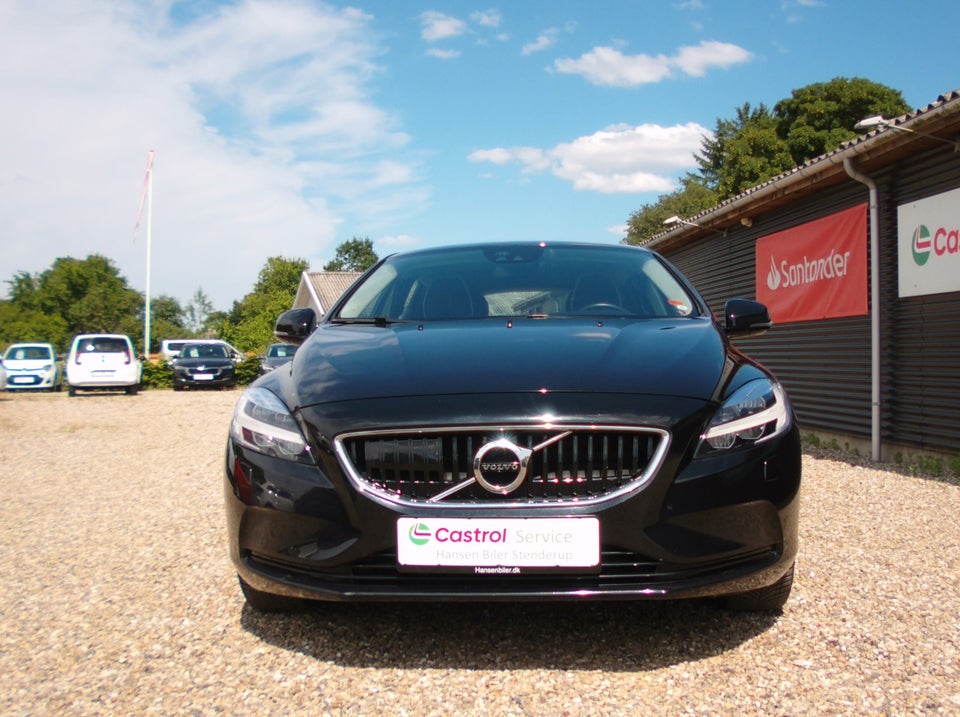 Volvo V40 1,5 T3 152 Momentum aut. 5d