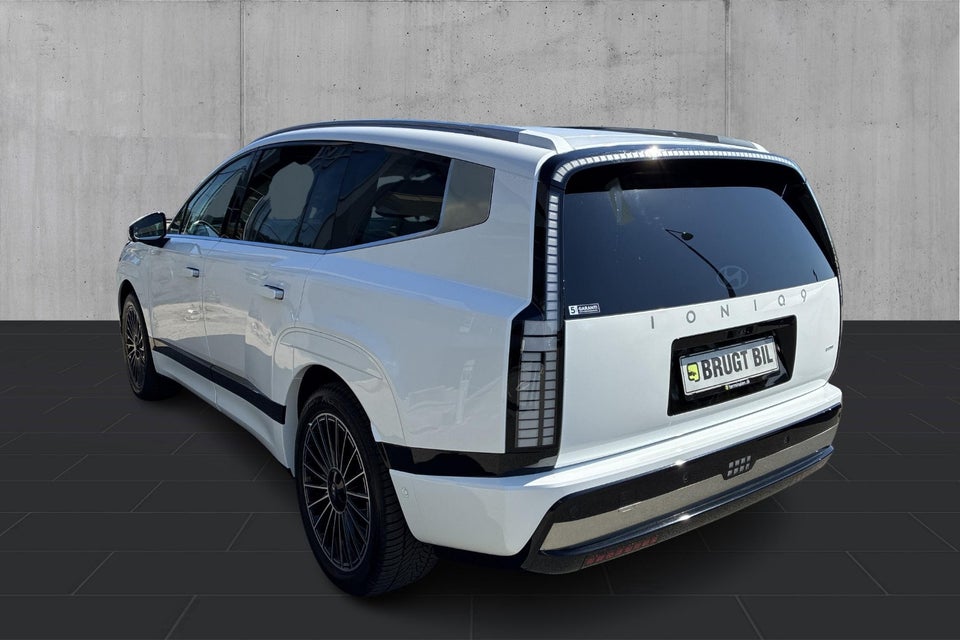 Hyundai Ioniq 9 110 Calligraphy 4WD 7prs 5d