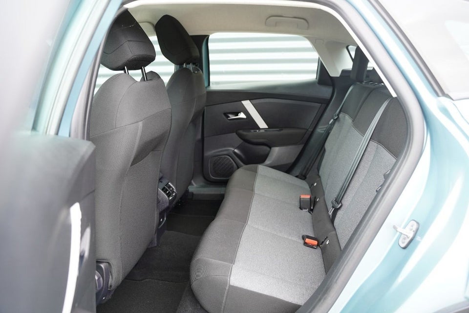 Citroën C4 1,5 BlueHDi 130 Feel EAT8 5d