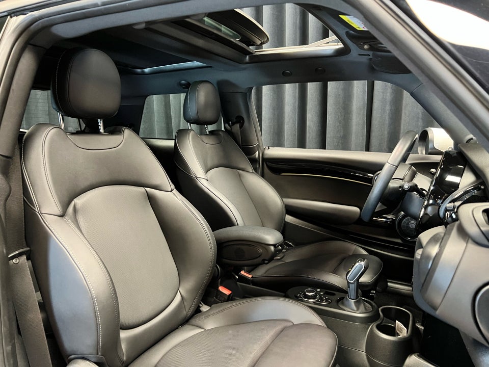 MINI Cooper SE Edition Premium Plus 3d