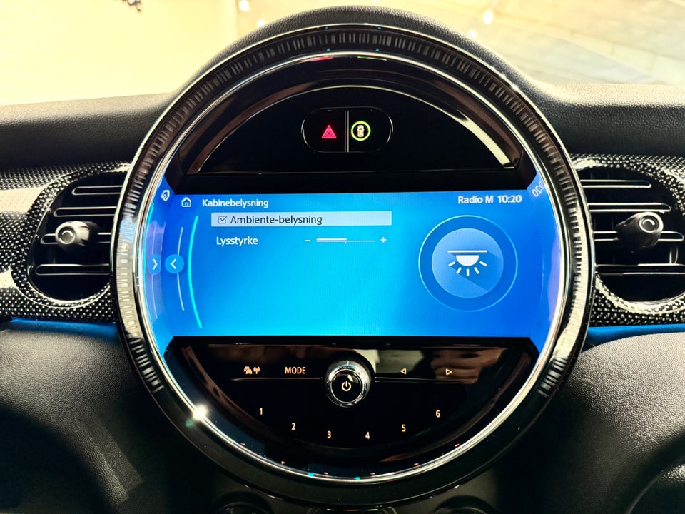 MINI Cooper SE Classic Trim 3d