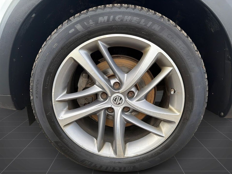 MG EHS 1,5 PHEV Luxury 5d